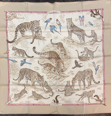 Hermes tendresse feline silk scarf