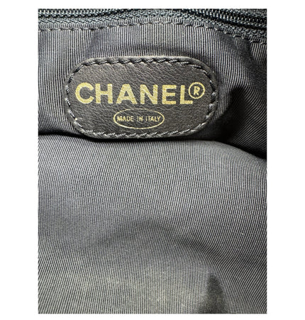 Chanel vintage leather shoulder bag