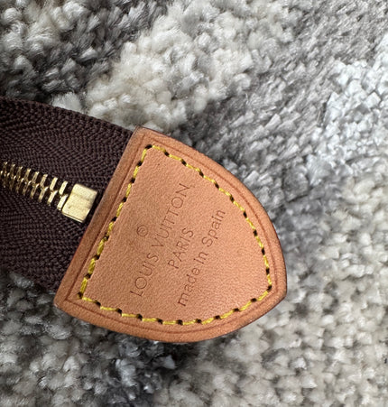 Louis Vuitton pochette