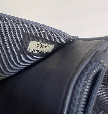 Chanel wallet on chain