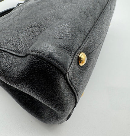 Louis Vuitton emperiente handbag