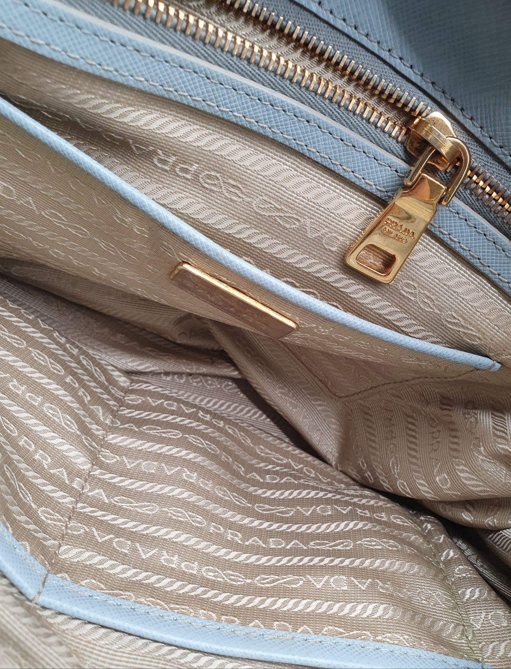 Prada saffiano galleria handbag