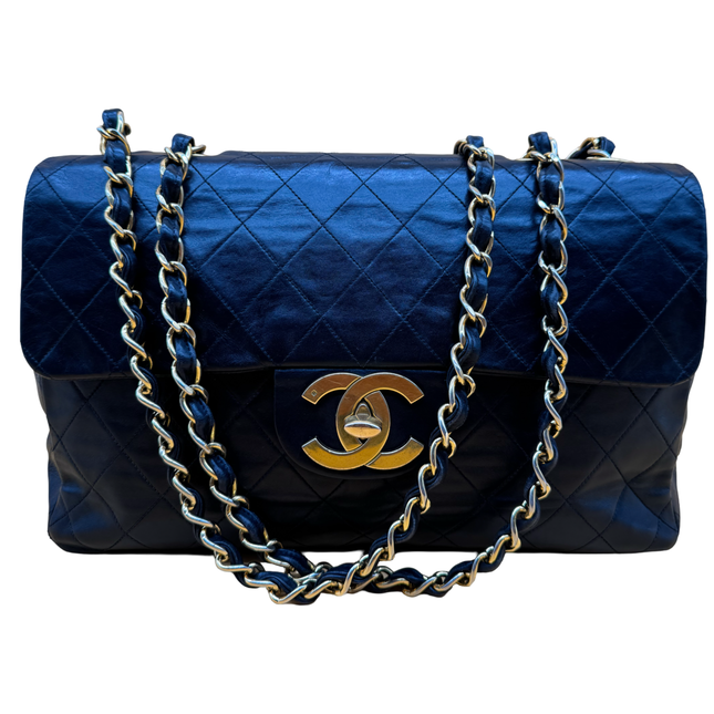Chanel Jumbo classic bag
