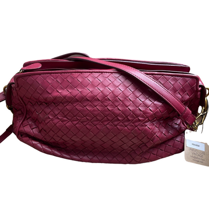 Bottega veneta leather crossbody bag