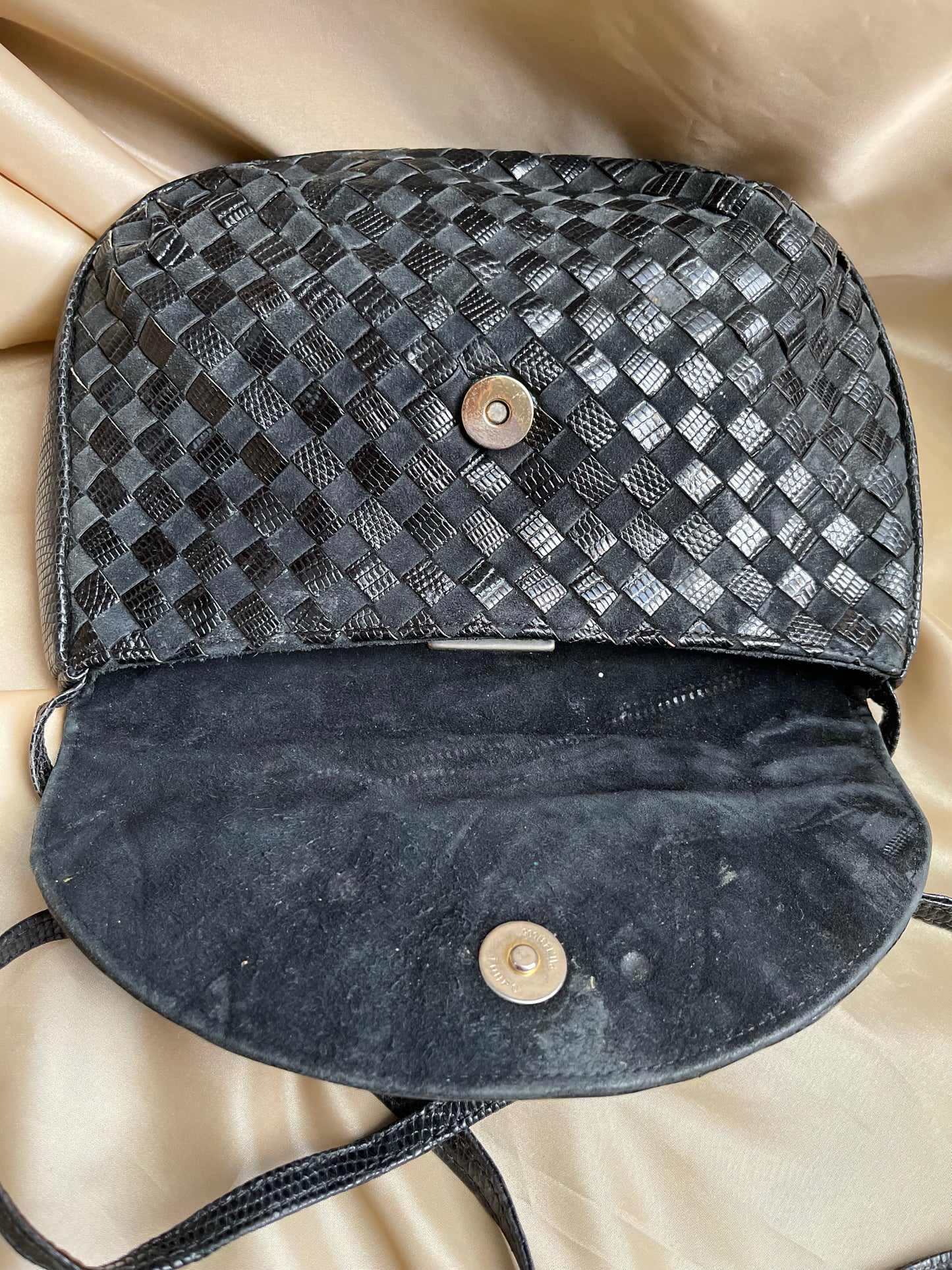 Bottega veneta vintage leather crossbody bag Phivo luxe vintage