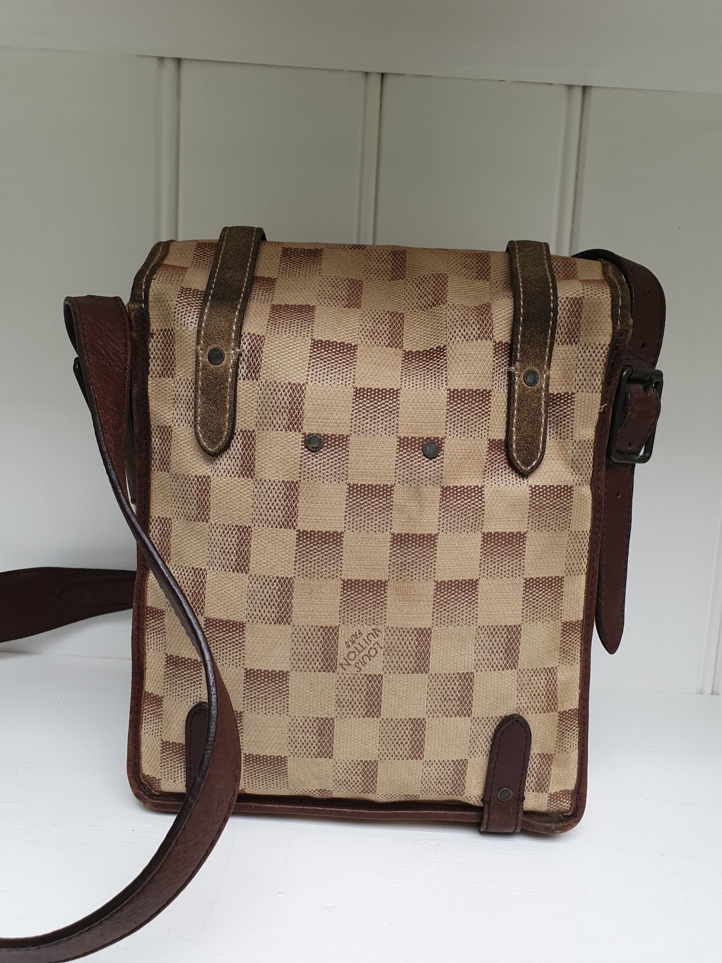 Louis vuitton Damier azur canvas Lune crossbody bag