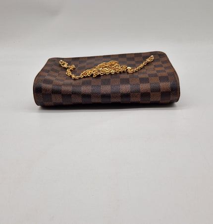 Louis vuitton crossbody bag