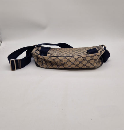 Gucci gg monogram messenger bag