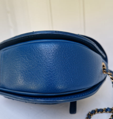Chanel curve crossbody bag
