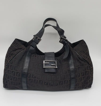 Fendi mamma baguette shoulder bag