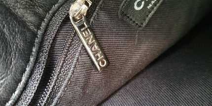 Chanel chain crossbody bag