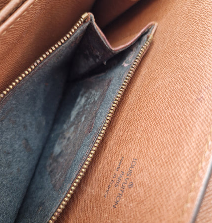 Louis vuitton crossbody bag