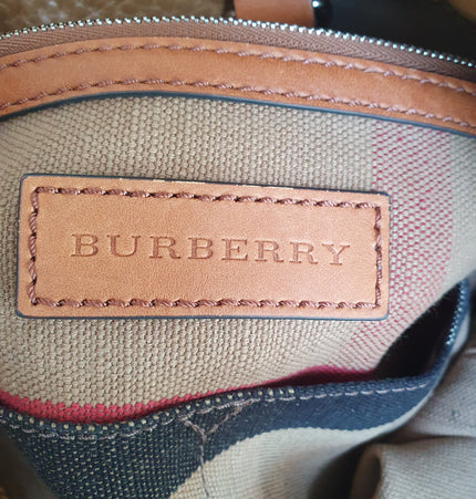 Burberry bucket bag
