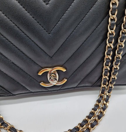 Chanel chevron crossbody bag