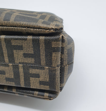 Sac Fendi vintage rare à fermoir baiser