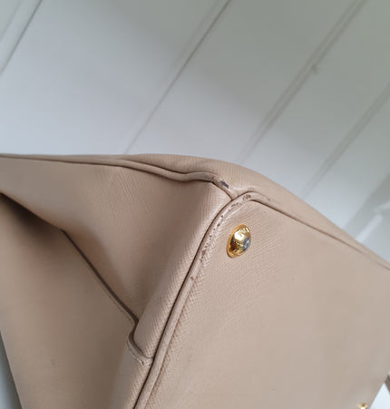 Sac à main Prada en cuir saffiano