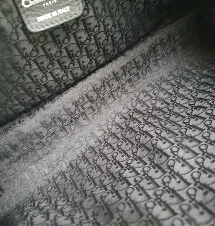 Dior leather shoulder bag