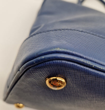 Prada saffiano top zipper handbag