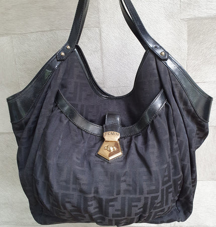 Sac bandoulière Fendi grand format