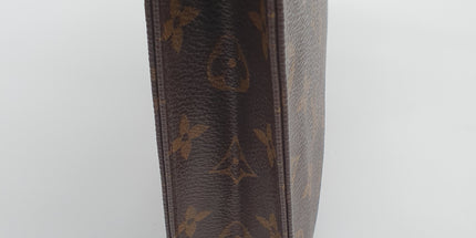 Louis vuitton pochette toiletries