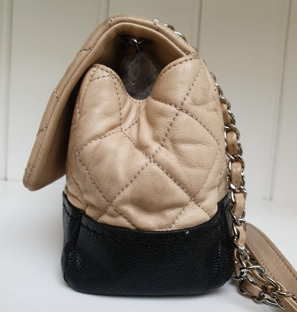 Chanel timeless classique crossbody bag