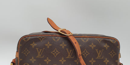Louis vuitton tracadero crossbody bag
