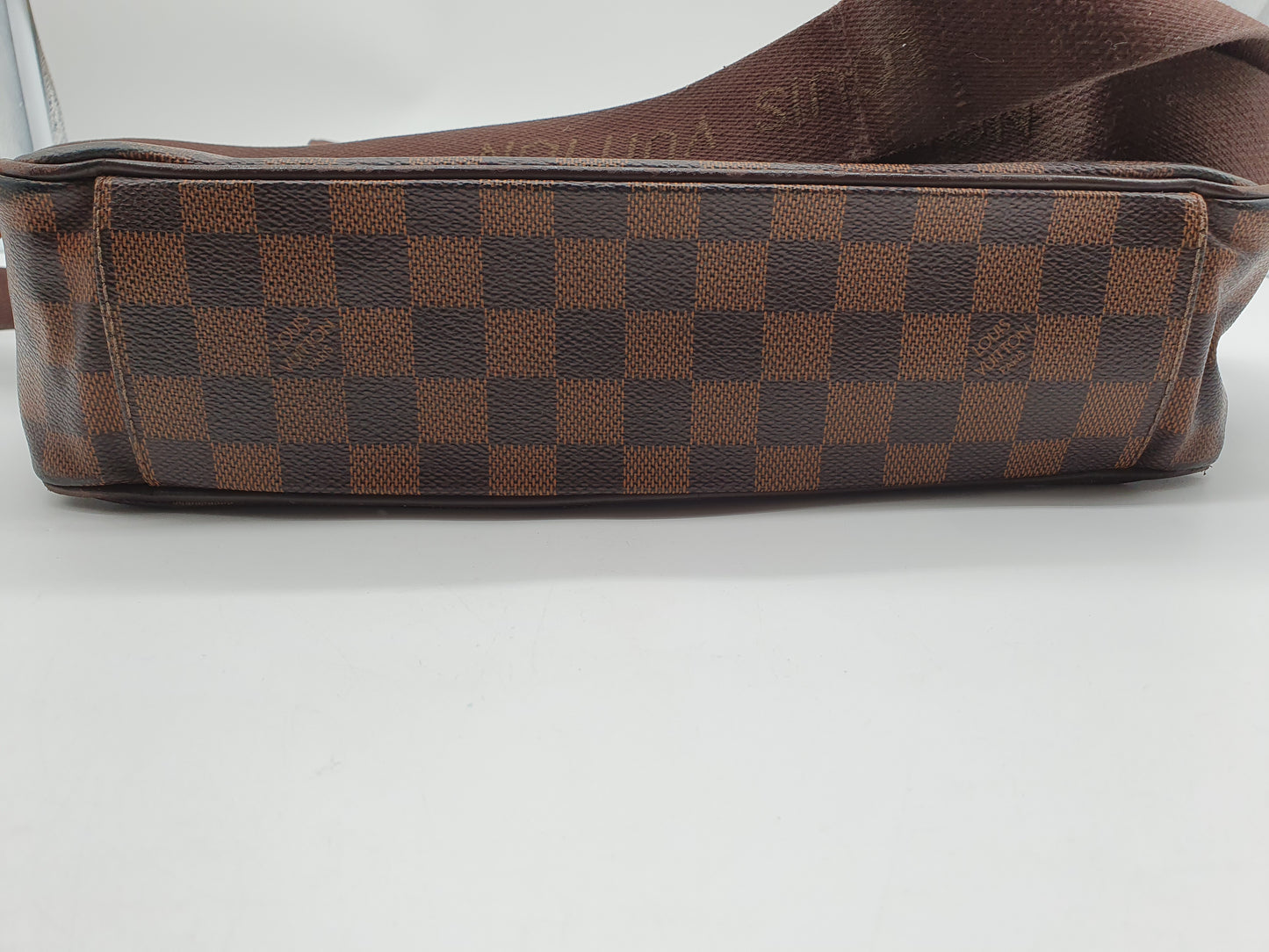 Louis vuitton shelton messenger bag