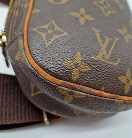 Louis vuitton crossbody bag