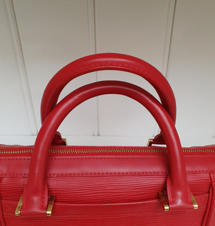 Louis vuitton epi leather