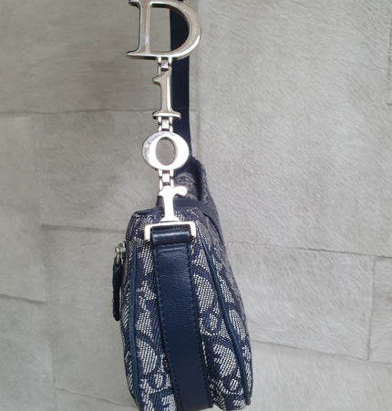 Dior Schultertasche aus Sattel-Denim