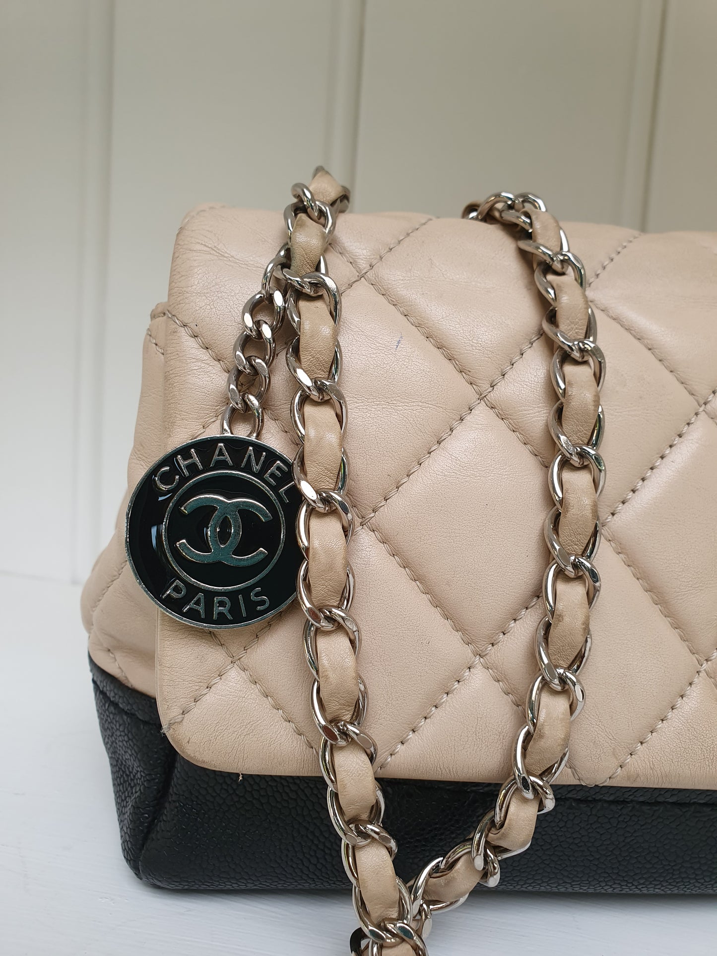 Chanel timeless classique crossbody bag