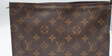 Louis vuitton pochette toiletries
