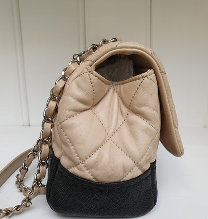 Chanel timeless classique crossbody bag