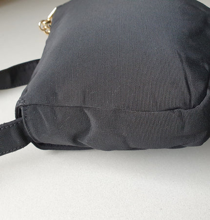 Gianni versace vintage crossbody bag