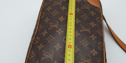Louis vuitton tracadero crossbody bag