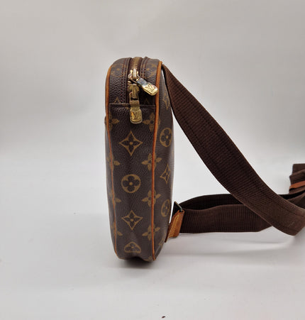 Louis vuitton crossbody bag