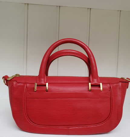 Louis vuitton epi leather