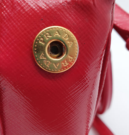 Prada galleria top handle crossbody bag