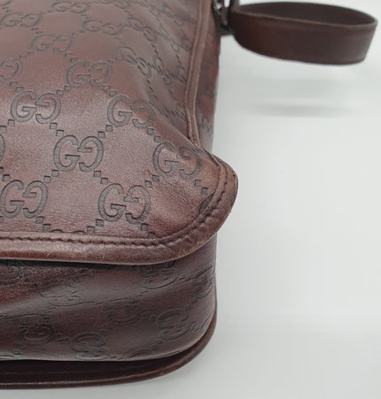 Gucci leather messenger bag