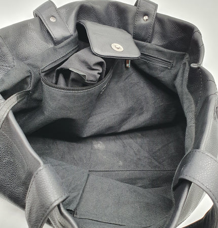 Chanel leather black shoulder bag