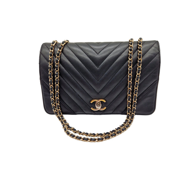 Chanel chevron crossbody bag