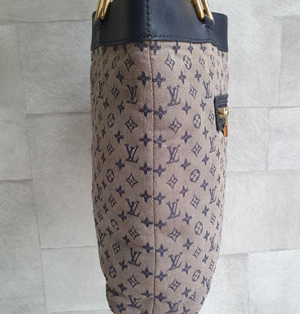 Louis Vuitton Lucille Schultertasche