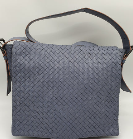 Bottega veneta leather messenger bag