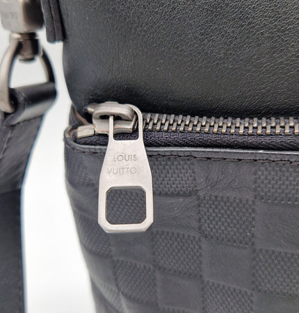 Louis Vuitton document laptop bag