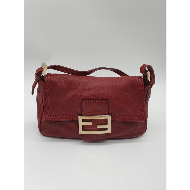 Fendi baguette leather shoulder bag