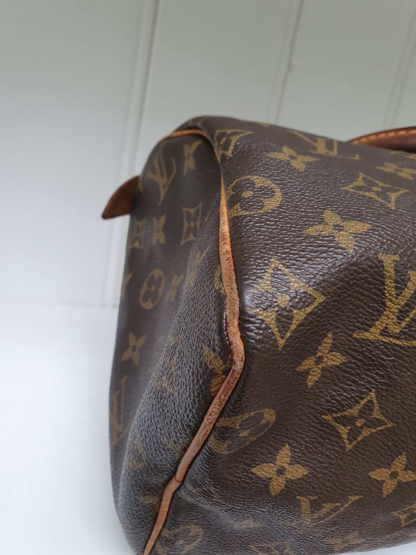 Louis vuitton speedy 25 hand bag