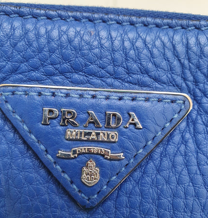 Prada Leder-Umhängetasche