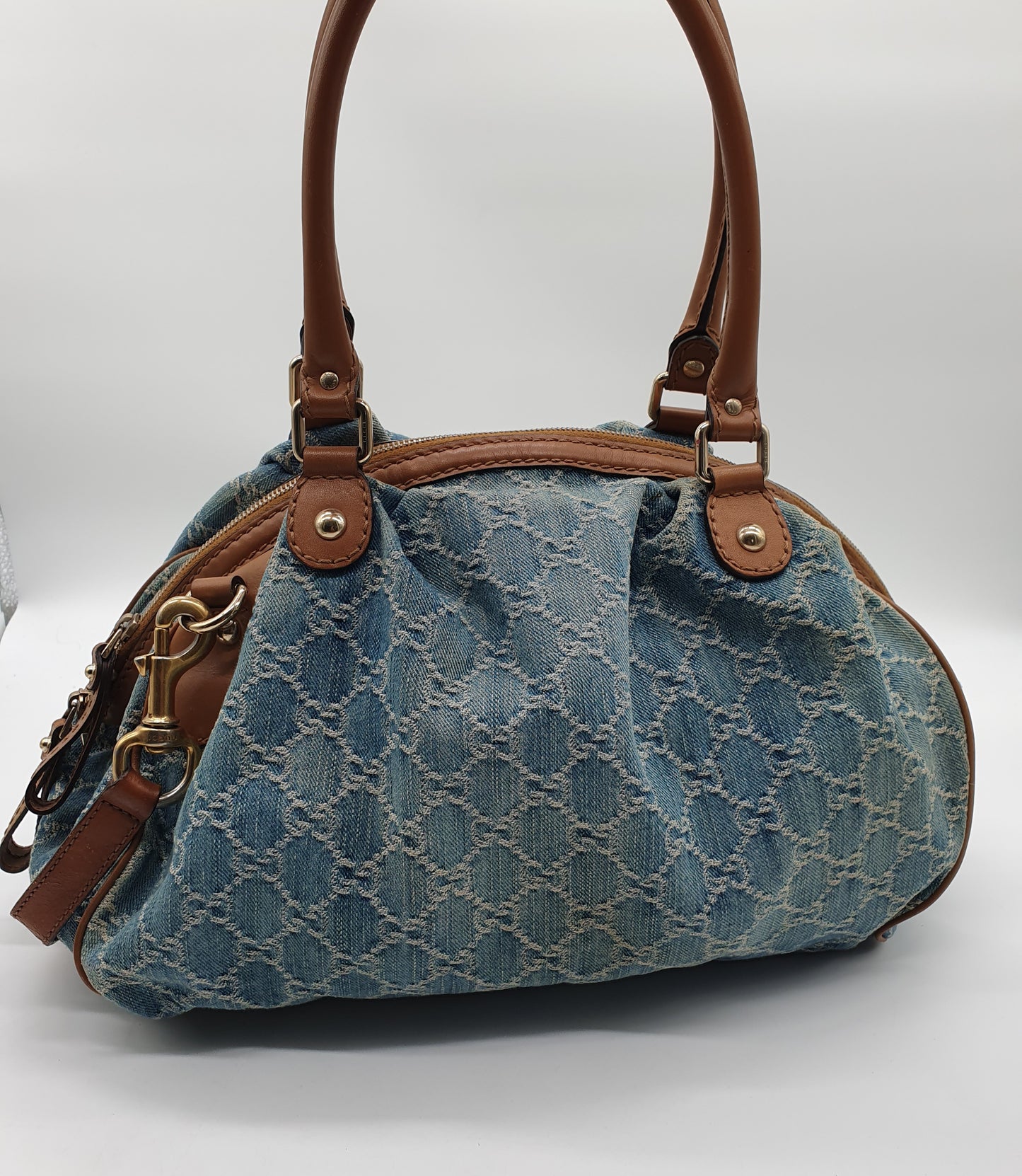 Gucci sukey denim shoulder bag