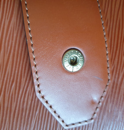 Louis vuitton twist lock vintage epi bag