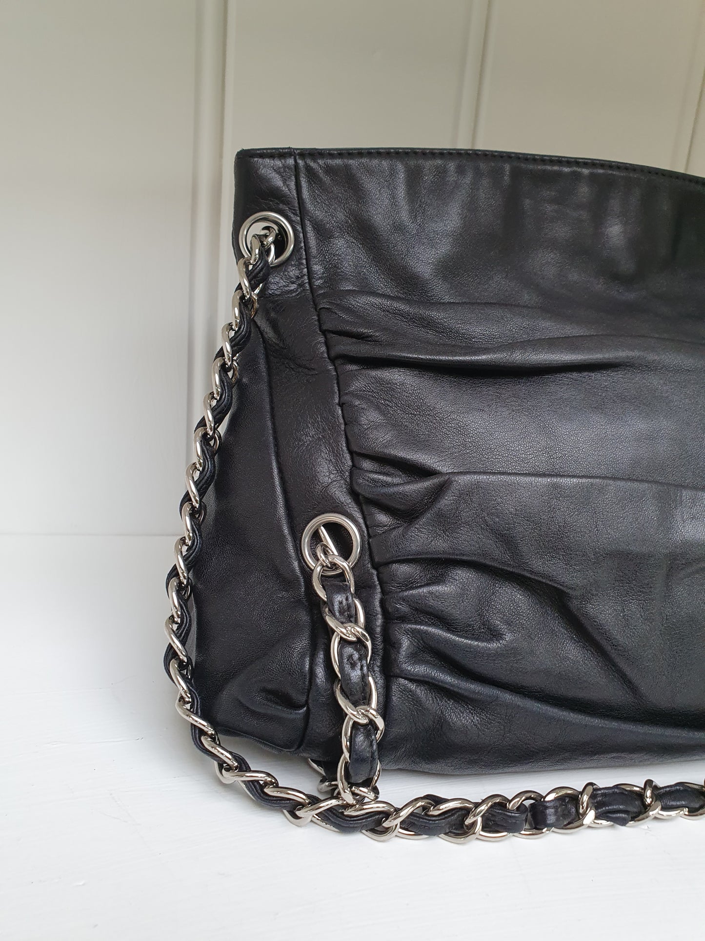 Chanel chain crossbody bag